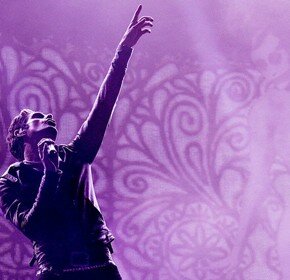 Свежая альтернатива: Перри Фаррелл рассказывает о LOLLAPALOOZA и об искусстве создания правильной обстановки Свежая альтернатива: Перри Фаррелл рассказывает о LOLLAPALOOZA и об искусстве создания правильной обстановки